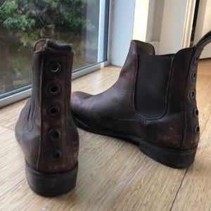 Women’s Chelsea Boots
